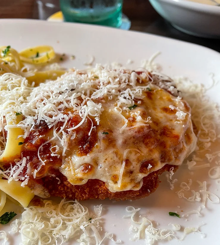 Chicken-Parmigiana
